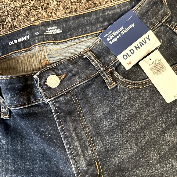 Old Navy Rockstar Super Skinny Jeans NWT - Picture 3 of 7
